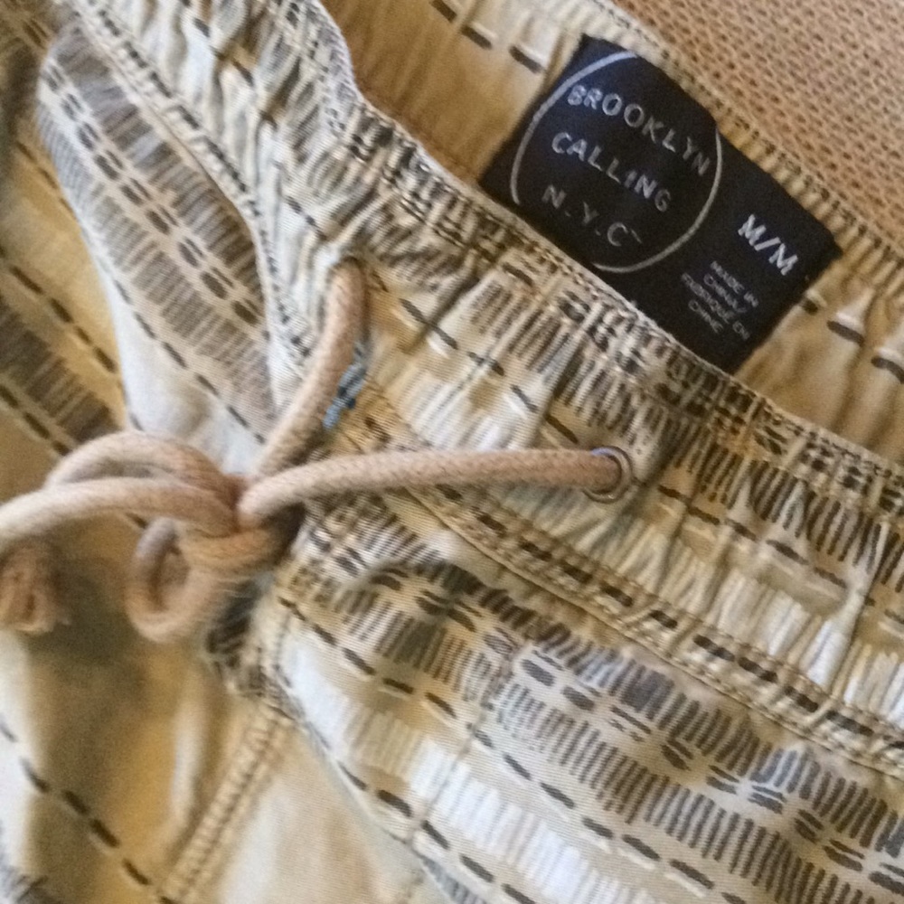 Brooklyn Calling NYC Shorts. Size Medium. Like New
